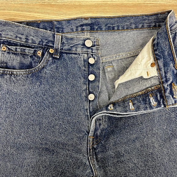 Vintage Levi’s 501 Red Tab Stone Washed Made in USA High Waist Denim Jeans - Picture 3 of 11